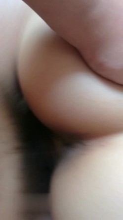 云盘流出：极品尤物身穿情趣制服被狠肏 调教女友为奴情侣日常性爱啪啪34V合集 截图16
