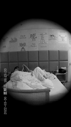 【安防酒店摄像头】偷情男女趁午休时间开房 大奶女友做爱很疯狂 超清3K原版 截图11