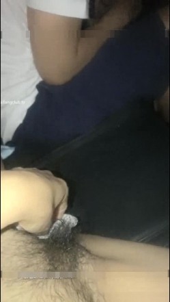 漂亮美乳叶子小姐户外勾搭啪啪全程记录 跪舔口爆 车震无套爆操 一晚上勾搭好几个干好几炮 高清完整版 截图3