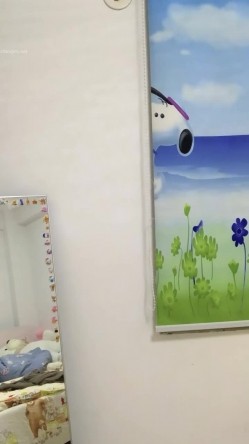 最喜欢的一个美少女，【兰哥】校花女神~!大长美腿~特写骚穴~柔逼自慰~爽到不行~强烈推荐 截图9