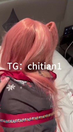 可盐可甜COS抽像福利姬【池甜chitian1】露脸性爱视图，自慰喷水上吊，各种母狗行为 截图7