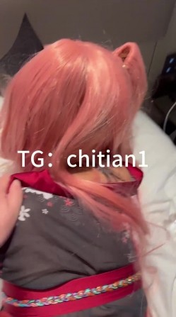 可盐可甜COS抽像福利姬【池甜chitian1】露脸性爱视图，自慰喷水上吊，各种母狗行为 截图10