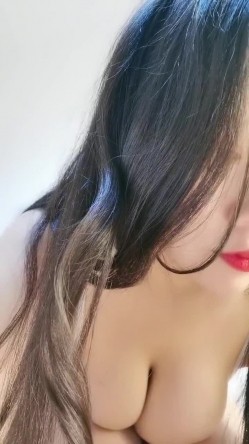 极品导弹巨乳主播【38H罩杯妹妹】挤奶诱惑超长100小时源码录制直播合集 截图8