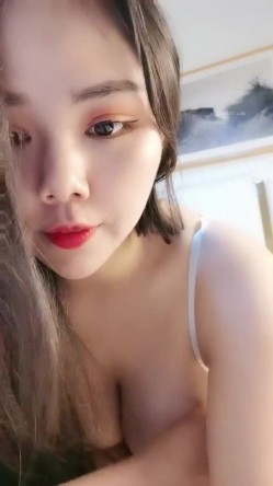 极品导弹巨乳主播【38H罩杯妹妹】挤奶诱惑超长100小时源码录制直播合集 截图16