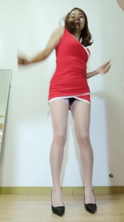 熟女广场舞【娟娟】绅士视角广场舞，原档无水印，露奶露逼，淫语调教，熟女控必入 截图5
