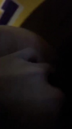 玩的就是真实十年约炮大神【一杆钢枪 】推特私拍，乐忠于开发调教高质清纯女学生3P调教 截图9