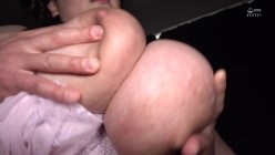 CHRV-157 デカパイ万乳（ばんにゅう）チン力と爆乳トン運動法則 妹の爆乳モーメントは一見にしかず！Mカップ133cm ちーちゃん 截图14
