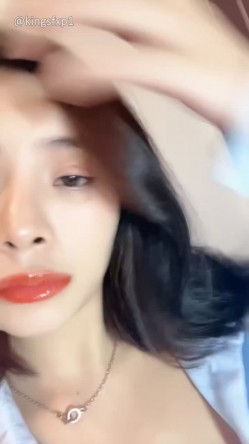 极品熟女御姐【小冷】奶子圆润丰满 上好炮架子 大长腿性感肥逼 毛毛浓厚 全裸扒逼流淫水 截图4