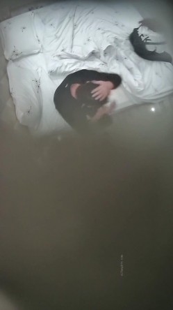 来月事的女友贴心的找来闺蜜轮番口活伺候男友 深喉口爆 闺蜜身材不错 好贴心的女友啊 截图1
