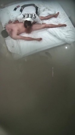 来月事的女友贴心的找来闺蜜轮番口活伺候男友 深喉口爆 闺蜜身材不错 好贴心的女友啊 截图14