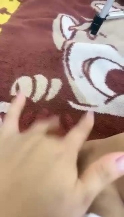 【稀甜】巨乳被无套上!骚逼耐骚~还玩道具~吃大鸡巴 截图13