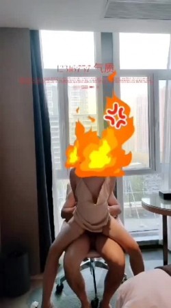 绿帽奴，换妻大神，【12316757_Qizhi】娇妻绝版福利 娇妻老公情人三人行其乐融融 截图15