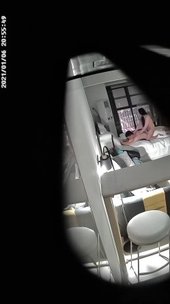高级公寓套房偷拍婴儿肥美女和炮友干完貌似还没有爽看黄片自摸 截图2