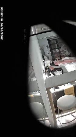 高级公寓套房偷拍婴儿肥美女和炮友干完貌似还没有爽看黄片自摸 截图16