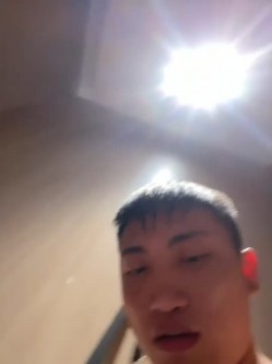 不靠颜值，靠骚吃饭，绝顶露脸骚母狗【LYJyao52】羞耻露出，各种性爱自拍 截图16