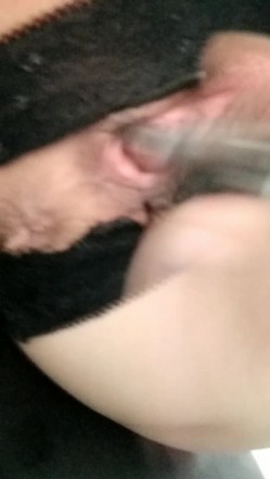 骚货办公室露出诱惑，一支笔就能高潮上天，娇喘发骚 这么骚谁能忍的住不撸！ 截图7