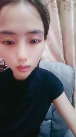 大学生下海了，【唿唿滴吖】，颜值超高，清纯的邻家妹子，少女气息扑面而来 截图7