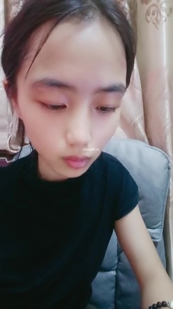 大学生下海了，【唿唿滴吖】，颜值超高，清纯的邻家妹子，少女气息扑面而来 截图10