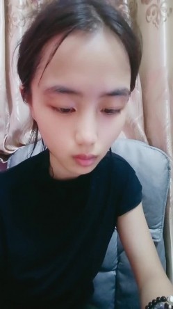 大学生下海了，【唿唿滴吖】，颜值超高，清纯的邻家妹子，少女气息扑面而来 截图15
