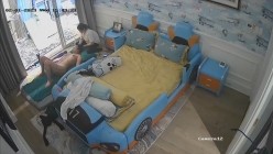 《居家摄像头破解》偷窥E奶少妇的居家日常 ️这奶子可真不是盖的 截图14