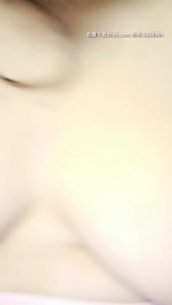 爆乳骚浪车模在家寂寞难耐叫炮友激情啪啪做爱 多姿势无套抽插爆乳来回乱颤 截图16