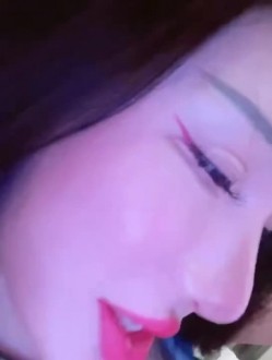 穷人女神金主母狗！巨乳绿茶婊【顾灵曦】私拍福利，吃屌车震道具自慰，被土豪无套射了满背 截图10