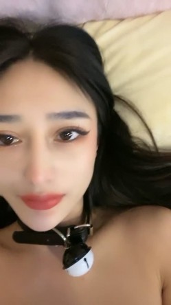 高挑大肢御姐范气质美女，带个狗链，自慰，调教滴蜡SM 截图8