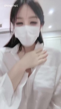 新人尤物【阳具收割机】绝色 丰满爆乳 身材秀 最佳炮架 巨乳 假屌猛插粉屄 淫水流一屁股 截图1