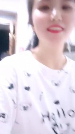 山东超市的老板娘，【北冥有鱼】，带表妹初下海，店里还有人，就要露奶子，约情人来啪啪，这骚娘们真带劲 截图6