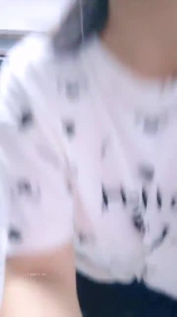 山东超市的老板娘，【北冥有鱼】，带表妹初下海，店里还有人，就要露奶子，约情人来啪啪，这骚娘们真带劲 截图15