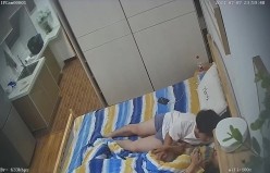 酒店高清偷拍 相处时间不是很久的情侣应该是第一次开房很腼腆 截图6