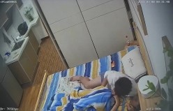 酒店高清偷拍 相处时间不是很久的情侣应该是第一次开房很腼腆 截图10