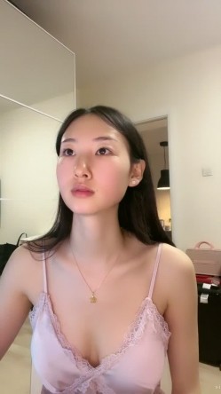 大学生下海！音乐系顶尖素颜女神~【学生妹妹】道具自慰~爽，极品极品，清纯指数爆表，喷血推荐 截图4