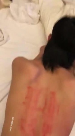 最新精品良家泄密自拍甄选 极品出轨骚妻各种玩操 贵在真实 完美露脸 截图4