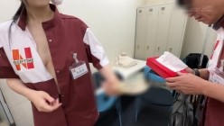 SDDE-711 憑依バカッター 神木麗 奇跡のクリスマスプレゼント？！ デカ乳バイトちゃんのカラダ使って大暴走じゃーいww クリスマスのコンビニで再びエロバカ大炎上スペシャル聖夜のおっぱいま〇こ投稿！29連発マシマシ祭り！！ 截图5