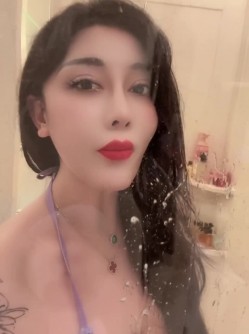 巨乳肥臀女神【芷仪g宝】自慰啪啪露出,H罩杯顶级豪乳 截图13