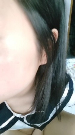 校花下海！超级清纯超漂亮~【大一学生】，楚楚可怜的小眼神，瞬时勾起一众大哥的保护欲 截图12