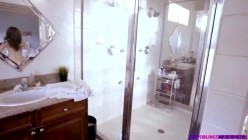 Step.Siblings.Caught.7.2017.Nubiles.720p.mp4 截图1