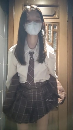 超顶级绿帽博主，【暖暖小淫妻】下，看老婆被各单男干，95年的，超级骚，还有3P 截图6