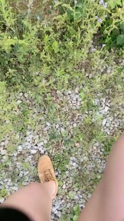 对白清晰剧情刺激 大中午户外车震，深喉艹一艹，各种姿势艹逼，白浆流出染大屌！ 截图1