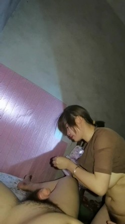 专业约炮爆操熟女少妇『勃大茎深』多体位操到大奶乱晃熟女终结者 截图7
