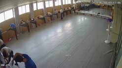 舞蹈班《监控破解》偷拍多位美女学员后台换衣服 截图3