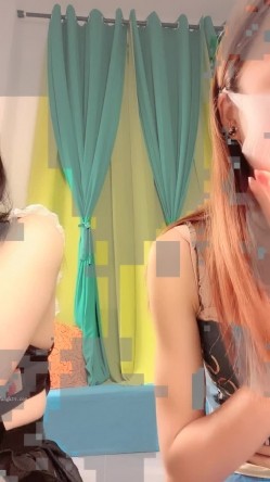 长腿女神来袭！两个艺校学舞蹈大长腿女神组队下海，国风舞姿，舍不得快进，黄播平台竟看到这么专业的舞蹈，专业的骚起来没谁了 截图15