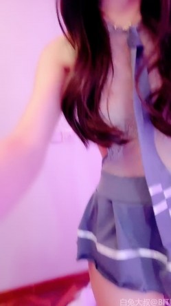 ️神级女神【董小姐】高端女神！模特身材~裸舞~道具自慰~白浆直流！ 截图10