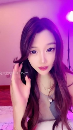 ️神级女神【董小姐】高端女神！模特身材~裸舞~道具自慰~白浆直流！ 截图16