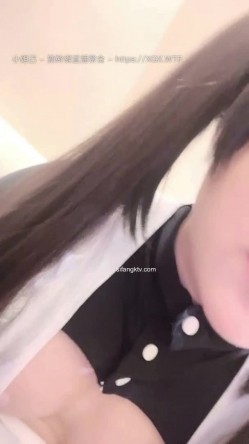 19岁的广州妹妹！【京鱼儿】道具自慰爆浆，粉穴近距离B~！高颜值，完美尤物，菊花被白浆流淌过，精彩无限！！ 截图9