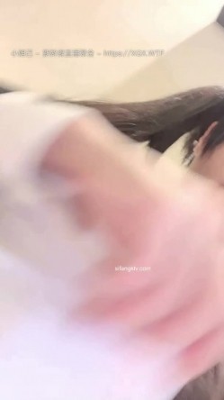 19岁的广州妹妹！【京鱼儿】道具自慰爆浆，粉穴近距离B~！高颜值，完美尤物，菊花被白浆流淌过，精彩无限！！ 截图10