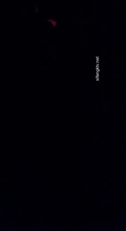【洗澡更衣偷拍】 多场景冒死偷拍美女学生妹洗澡换衣服 截图2