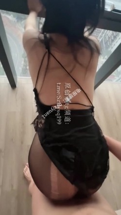 推特约炮网黄「深圳第一深情」「LOOKS199」美院大二学生性奴m母狗，越蹂躏越淫贱“主人我好想被强奸，求求你操烂我的骚逼” 截图13