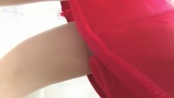 【精品CD】 稀有作品，每部都是精品，手艺高超 27V+YC商场系列：晃着肥臀打游戏淫荡美妇丁子内两侧黑毛全钻出来了 截图14